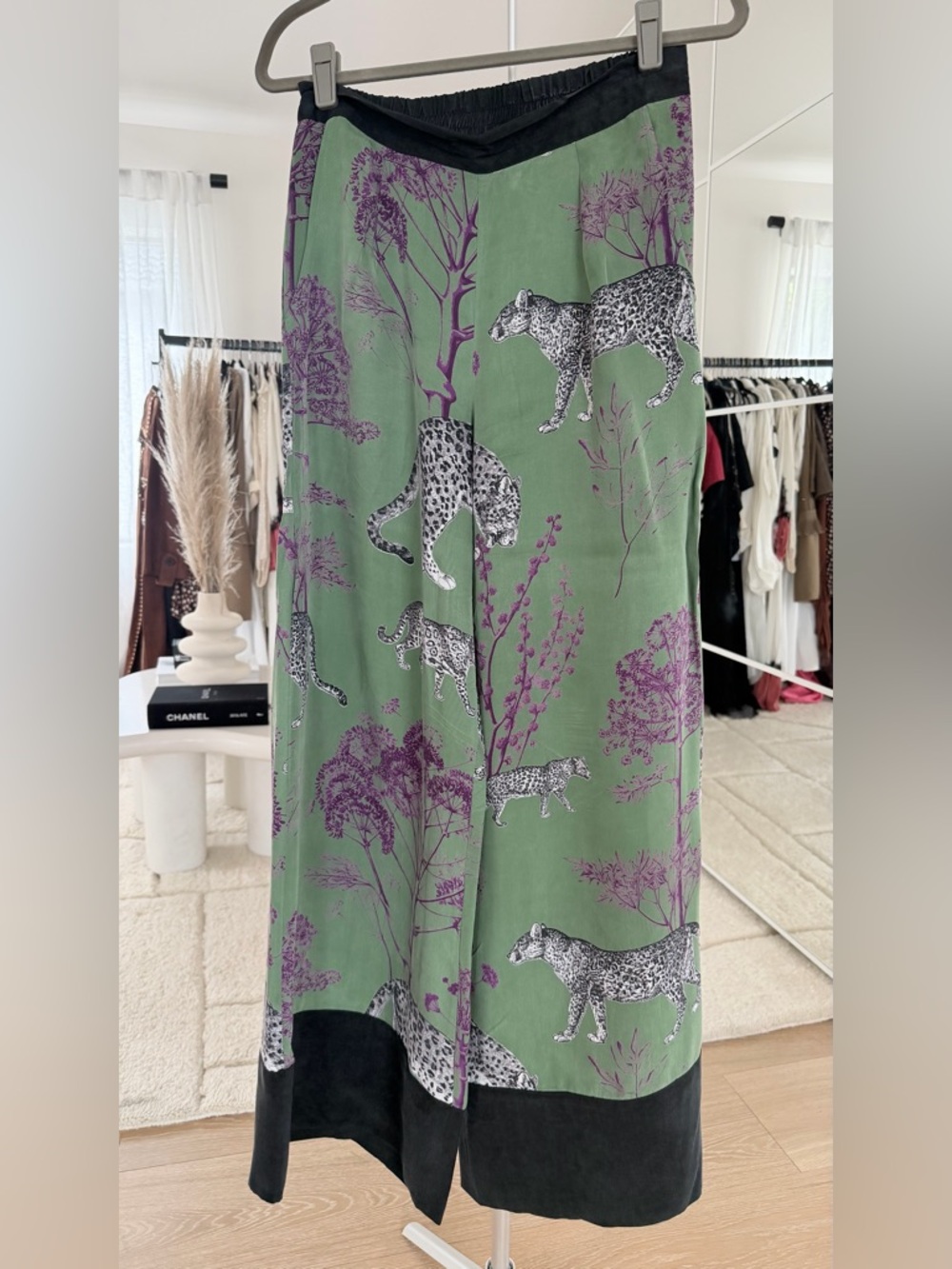 Green Leopard Print Set - Picture 3 of 5